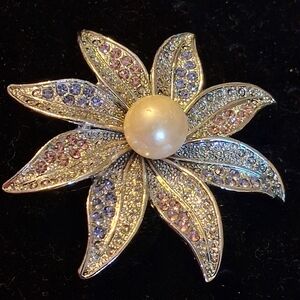 Premier Designs Elegant Silvertone Pearl and Crystal Flower Brooch